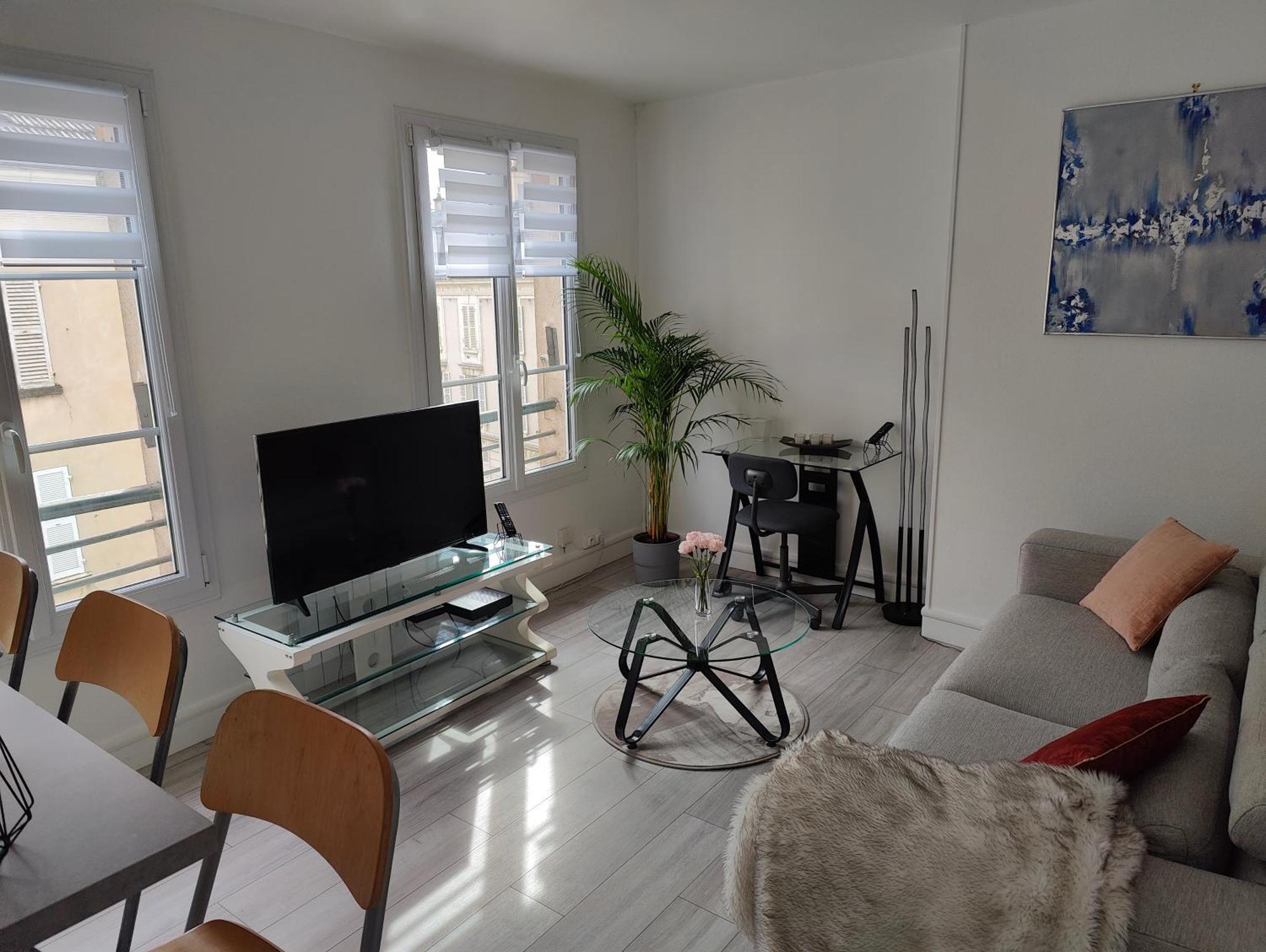 Appartement Lady - F2 Proche Chateau Et Gare *